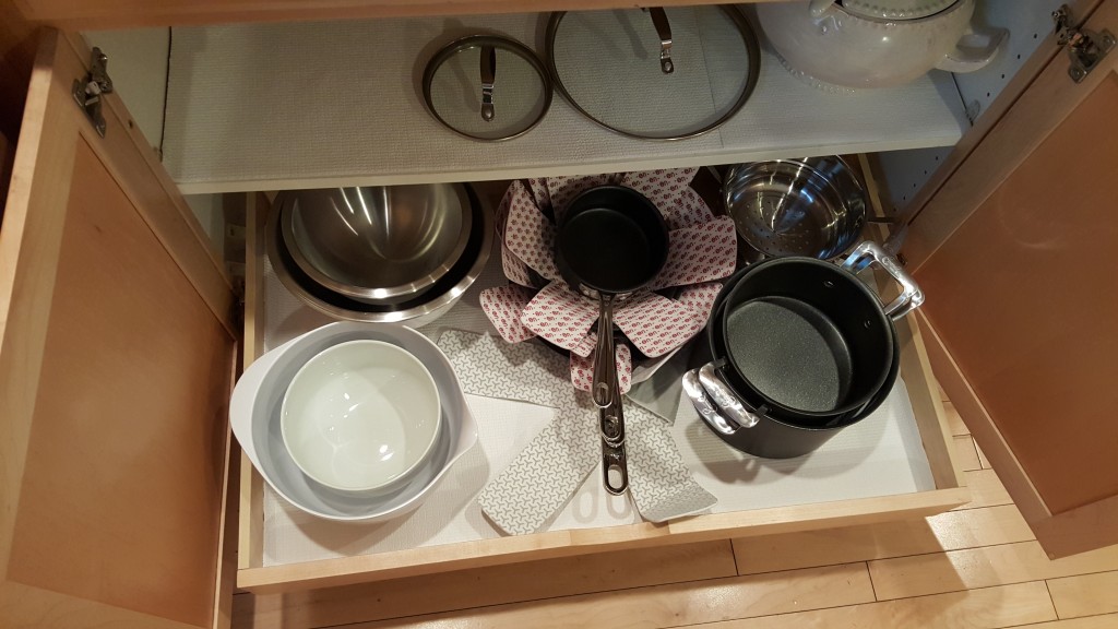 pots and pans pull out shelf